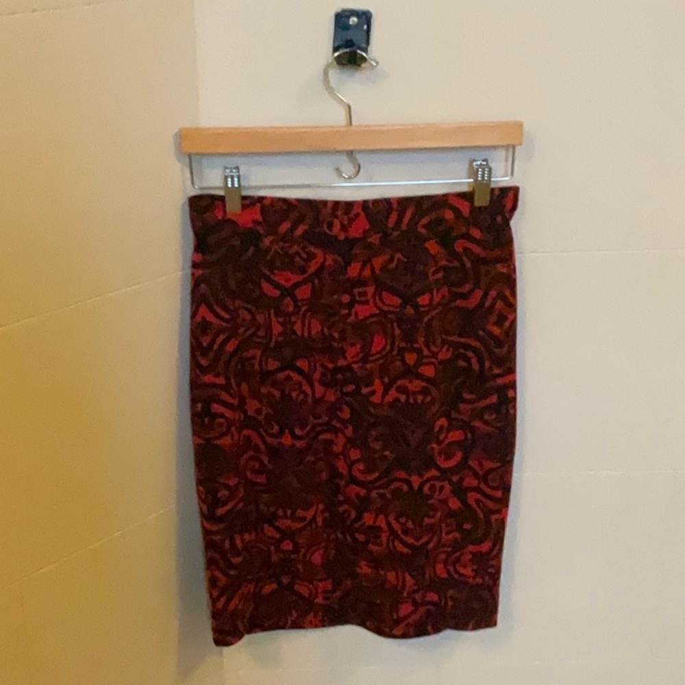 Skirt Red and Black Pattern knit slim Skirt